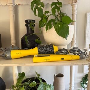 Drybar The Double Shot and The Tress Press Set